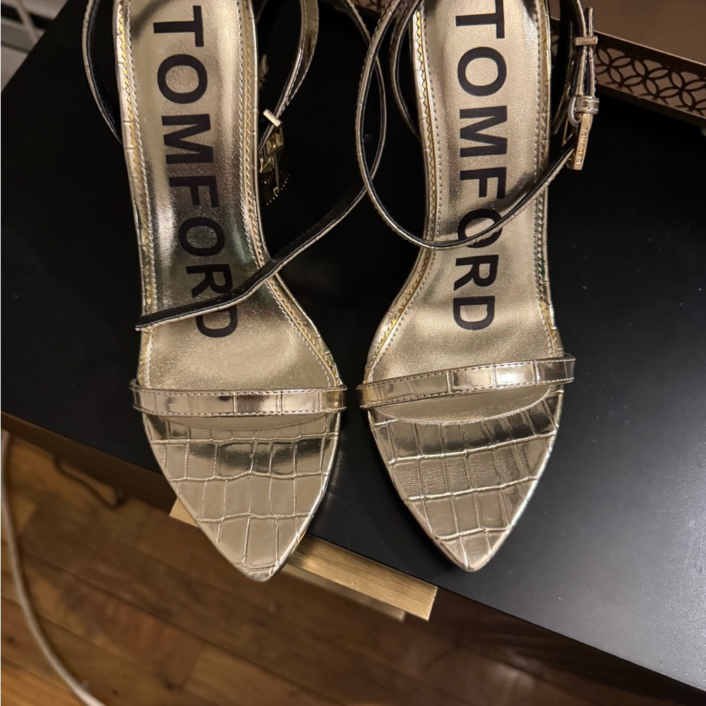 ⭐️NEW Tom ford Luxury inspiration
dust bag only - Picture 2 of 15